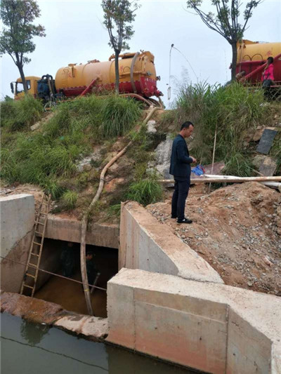 抽粪-广州市抽粪联系万家乐清洁价格实惠-萝岗区抽粪