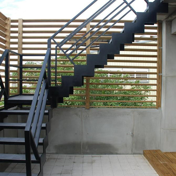 室外钢板楼梯加工厂家-商丘钢板楼梯加工厂家-格创工艺精湛